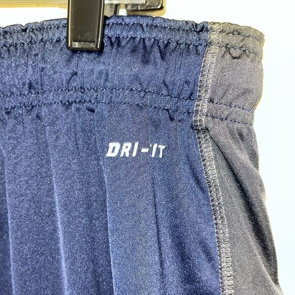 Nike 2 Tone UNC North Carolina Tar Heels  🏀 Basketball Work Out Gym Shorts XL - Picture 7 of 10